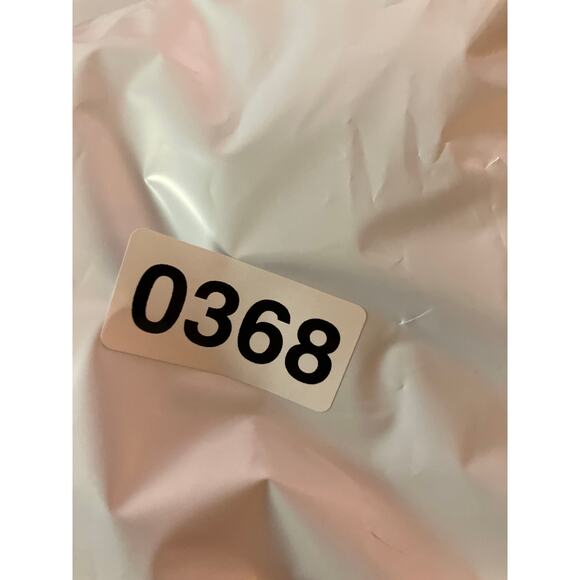 American Eagle Mustard Floral V-Neck Soft & Sexy Women’s Medium Boho Casual Tee - Picture 4 of 4